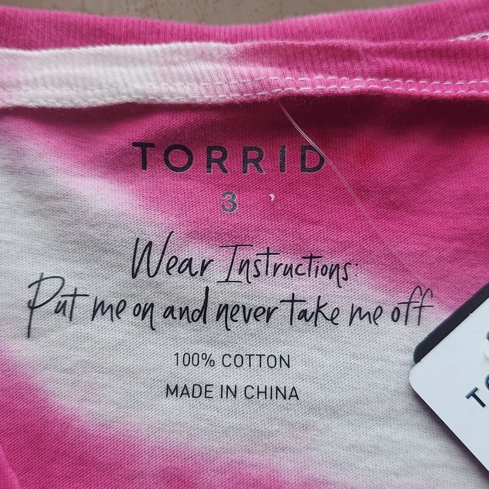 Torrid  NWT Pink Tie Dyed Skull Choker  Tee Shirt Womens 3X - Picture 10 of 11